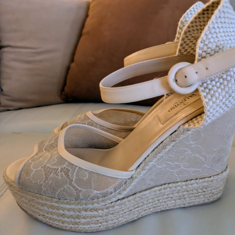 Valentino Beige Lace Leather Straps Espadrille Wedge Sandals Size 41/10 US Women